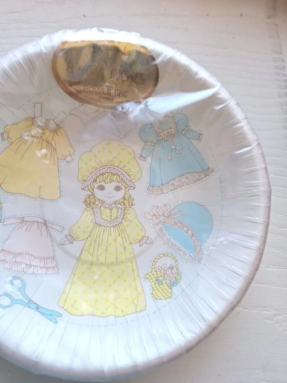 Hallmark Paper Doll 8 Party Bowls Vintage 6 1/8